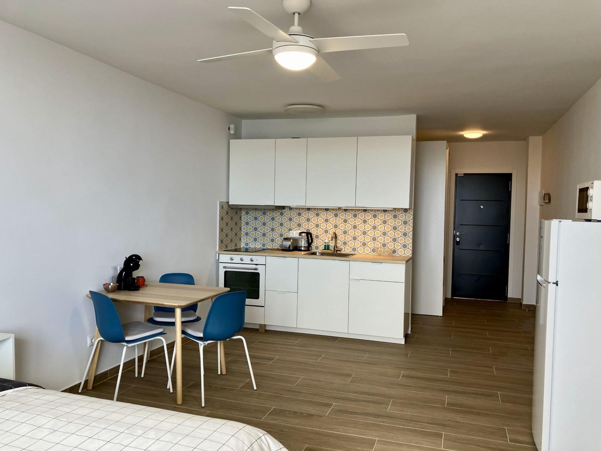 Costa Adeje - Modern Apartment With Terrace Views Of Ocean & Sunset Exterior photo